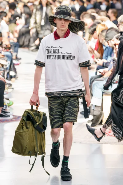 Look 37